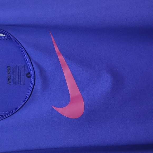 Womens Nike Pro Tank Top - Picture 2 of 7